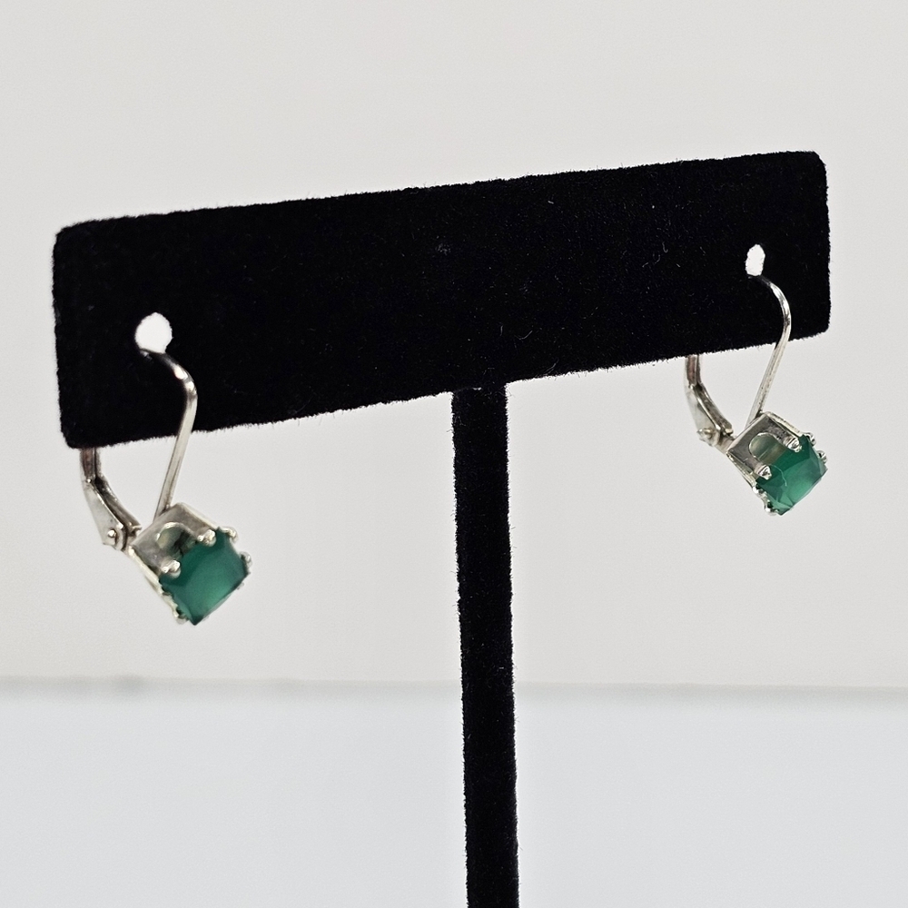 925 Silver Earrings with Green Gemstone – 1.25g